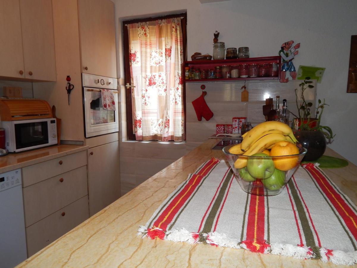 Impeccable Apartment With View In Dolna Matka Skopje Eksteriør billede